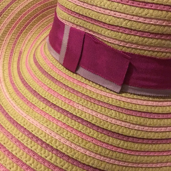 Lady’s summer hats - Picture 5 of 8